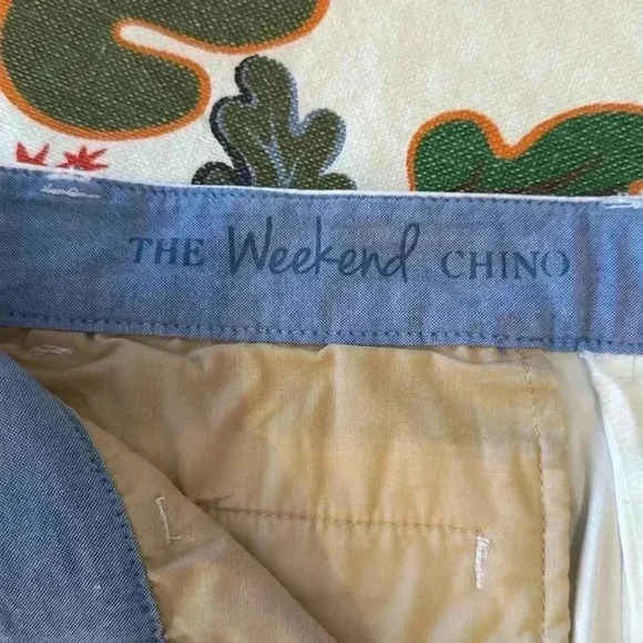 LIKE NEW Talbots The Weekend Chino in white. Size 8P - Picture 3 of 6